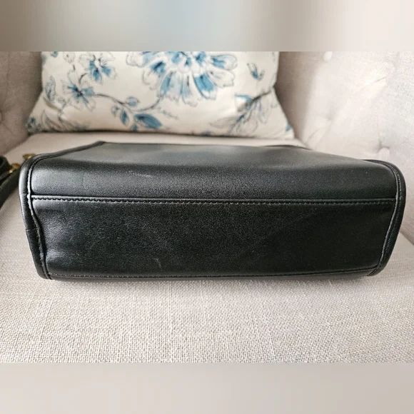 Vintage Coach Court Handbag Crossbody Black Leather - Picture 10 of 16